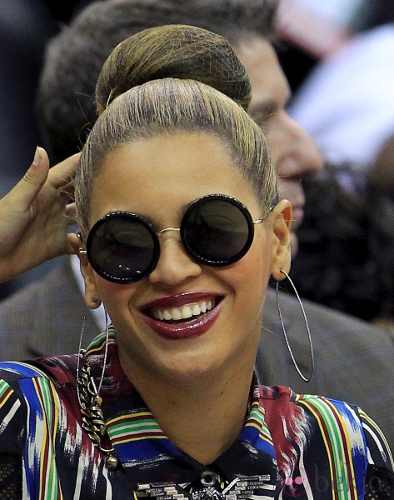 Beyonce con gafas MAXI redondas